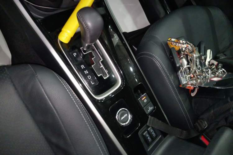 Used Mitsubishi Outlander 2018 2.4L 4x4 Elite Edition 5 Seats
