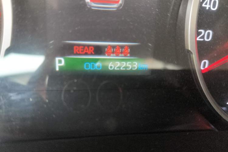 Used Toyota Wildlander 2022 Updated Version 2.0L CVT Two-Wheel Drive Leading Edition Odometer Close Up