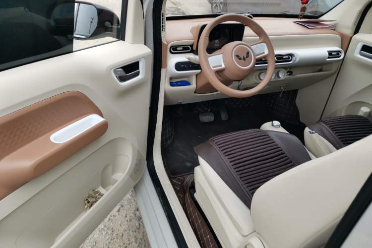 Used Wuling Hongguang MINIEV 2024 3rd Generation 215km Youth Edition