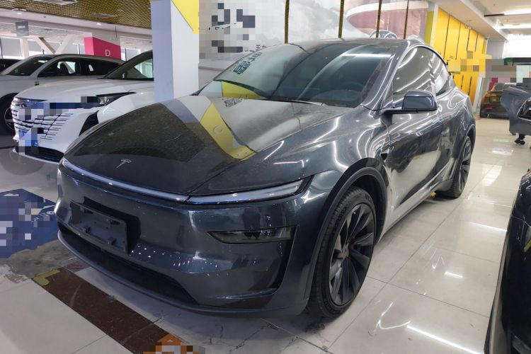 Used Tesla Model Y 2025 Long-Range All-Wheel Drive First Edition