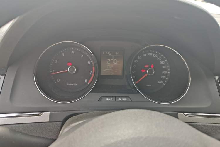 Used Volkswagen Bora 2013 1.6L Automatic Fashion Model