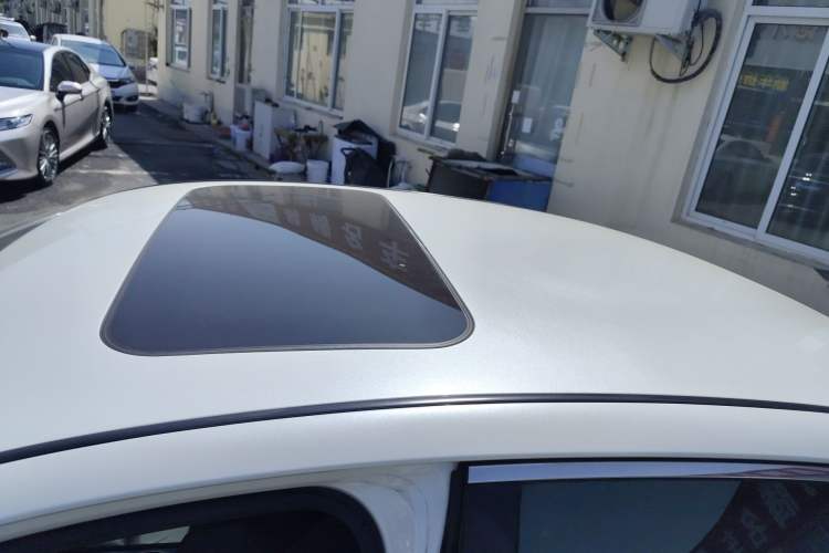 Used Infiniti Q50L 2018 2.0T Enjoyment Version China VI Standard
