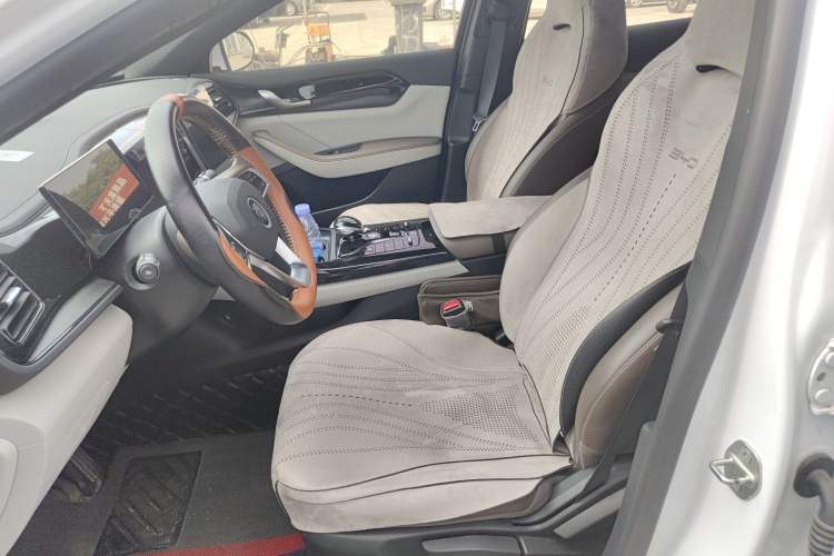 Used BYD Qin PLUS 2024 HONOR Edition DM-i 55KM Leading Model
