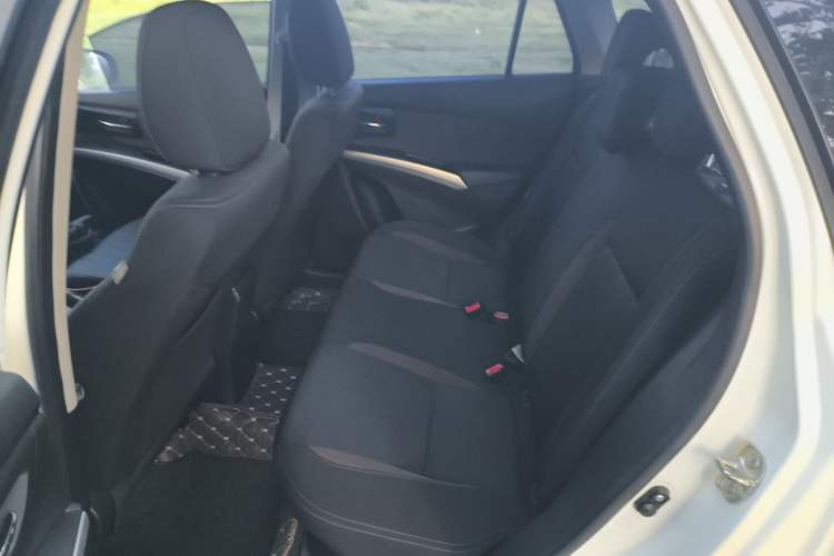 Used Suzuki Vitara S-Cross 2017 1.6L CVT Two-Wheel Drive Urban Fashion Model