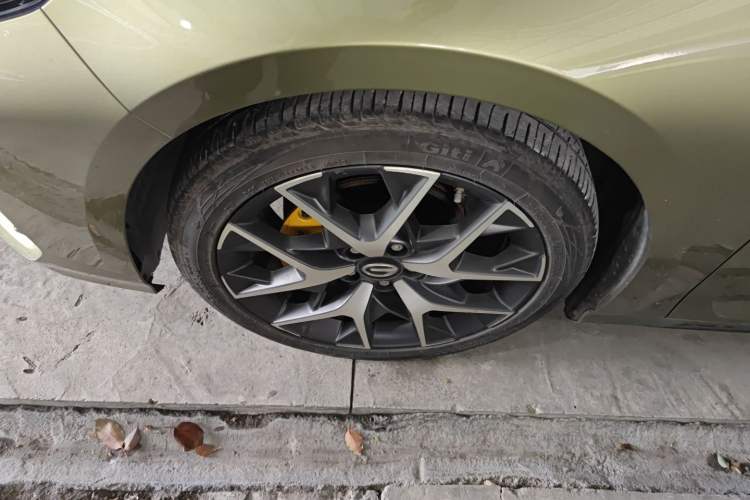 Used GAC Trumpchi EMPOW 2021 270T DCT J15 Version Exterior 4