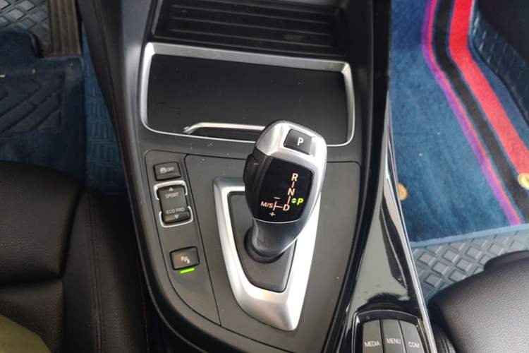 Used BMW 2 Series 2019 225i Convertible Coupe Sports Design Package