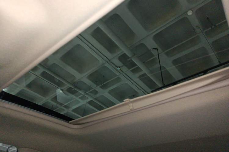 Used Buick GL8 2018 28T Luxury Model China VI Standard