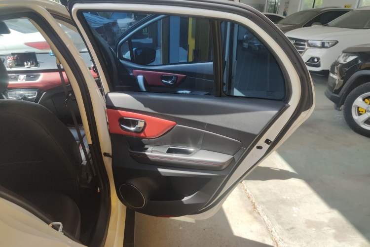 Used Haval H1 2016 Blue Label 1.5L AMT Luxury Model