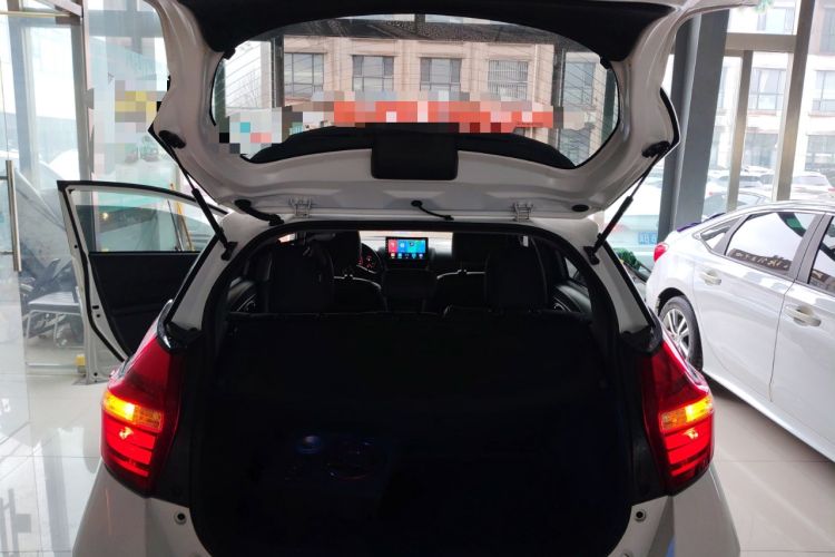 Used Toyota YARiS L Zhi Xuan 2022 1.5L CVT Leading PLUS Edition Trunk