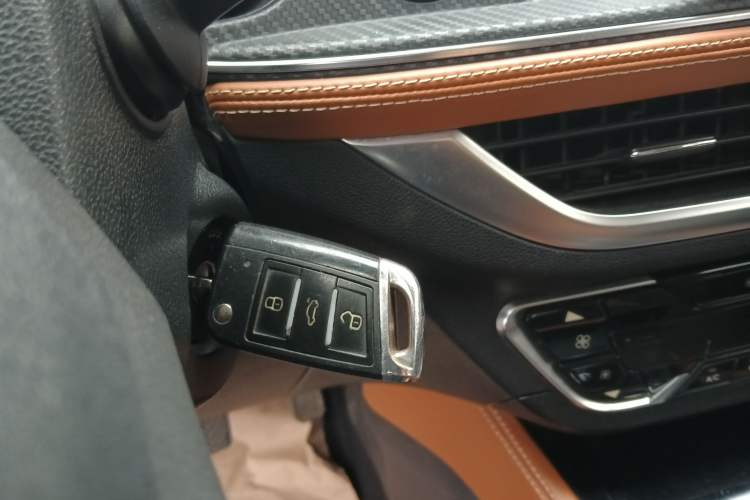 Used Zotye T300 2017 1.5L Manual Luxury Model Vehicle Key