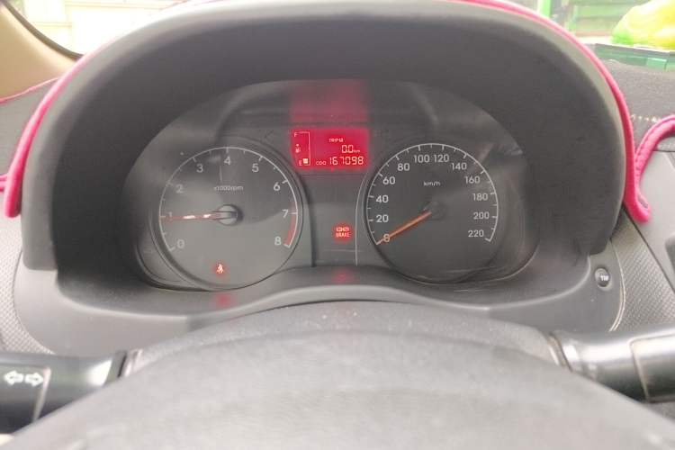 Used Hyundai Verna (older generation) 2016 1.4L Manual Smart GLS Trim