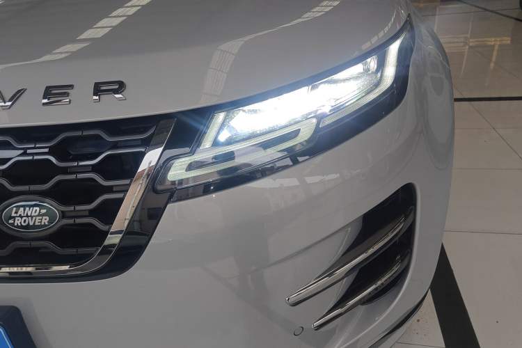 Used Land Rover Range Rover Evoque 2023 Aurora L 249 PS Luxury Edition