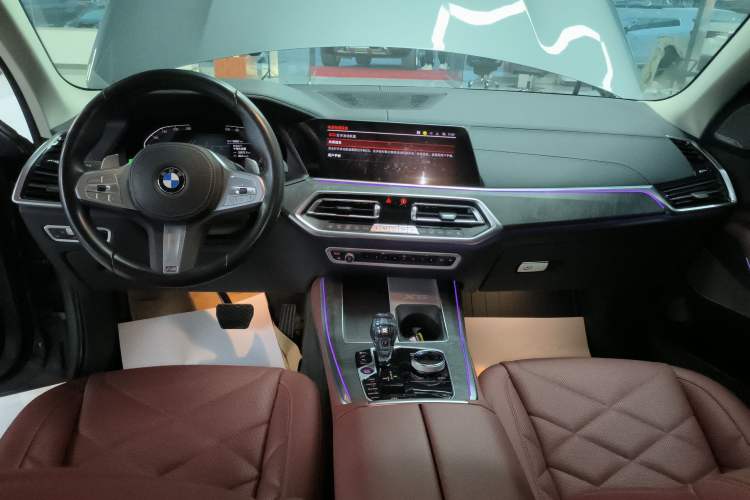 Used BMW X5 2022 Restyled xDrive 30Li Luxury Version M Sport Package
