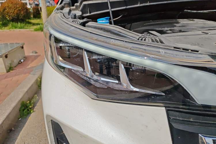 Used GAC Trumpchi M6 2021 PRO 270T DCT Luxury Edition Right Front Headlight