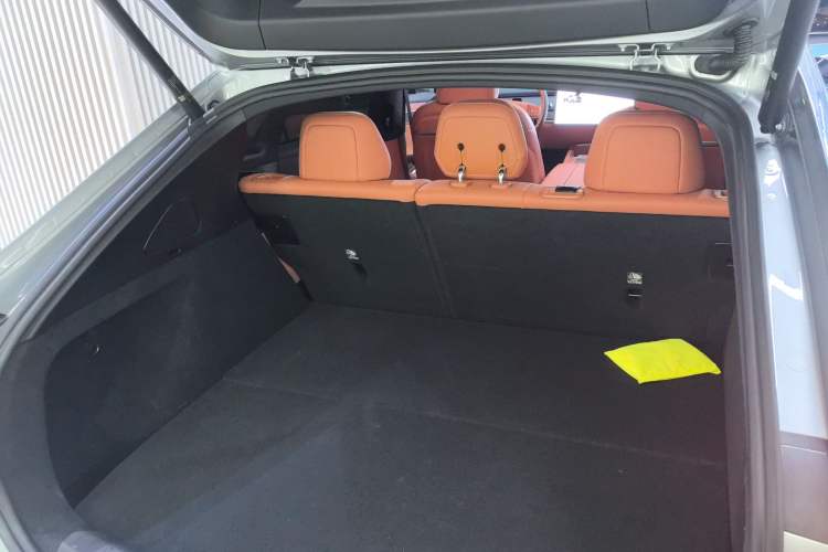 Used ONVO L60 2024 60 kWh Rear-Drive Version
