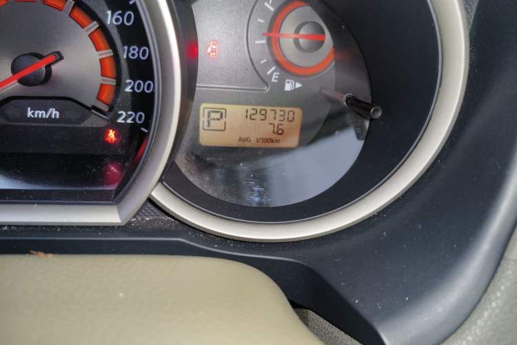 Used Nissan Sylphy 2012 Classic 1.6XE Automatic Comfort Edition Odometer Close Up