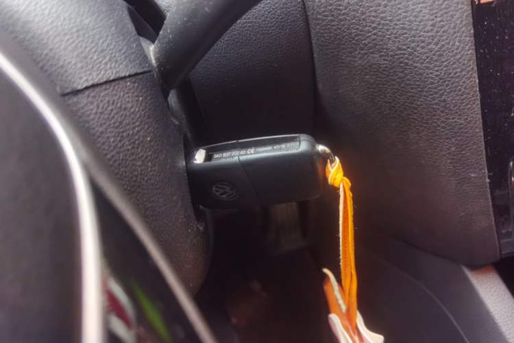 Used Volkswagen Sagitar 2015 230TSI Automatic Comfort Version
