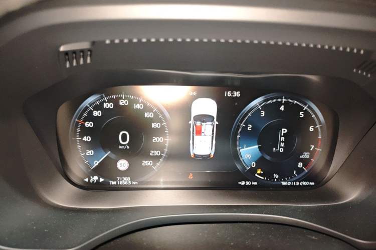 Used Volvo XC60 2019 T5 4x4 Zhiyuan Edition China VI Standard Instrument Cluster