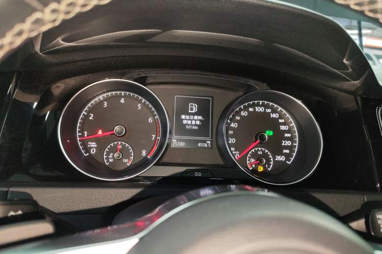 Used Volkswagen Golf 2016 1.4TSI Automatic R-Line Instrument Cluster