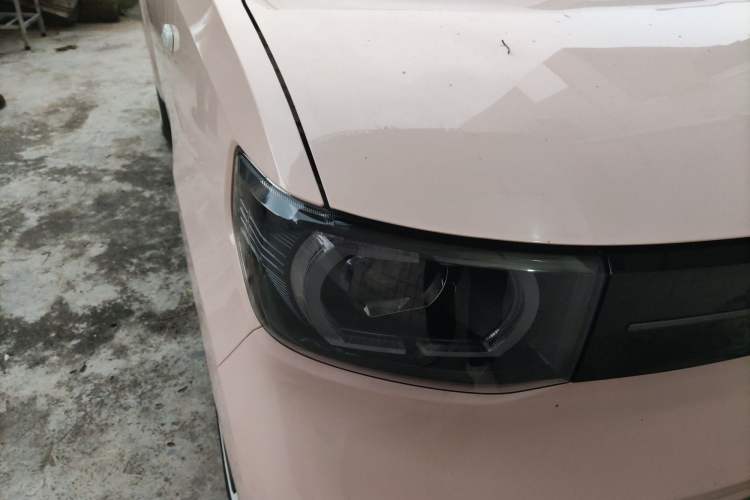 Used Wuling Hongguang MINIEV 2022 Macaron Premium Model – Lithium Ternary Battery
