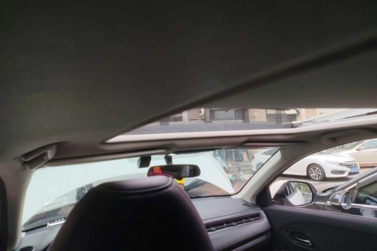 Used Honda Vezel 2020 1.5L CVT Pioneer Edition