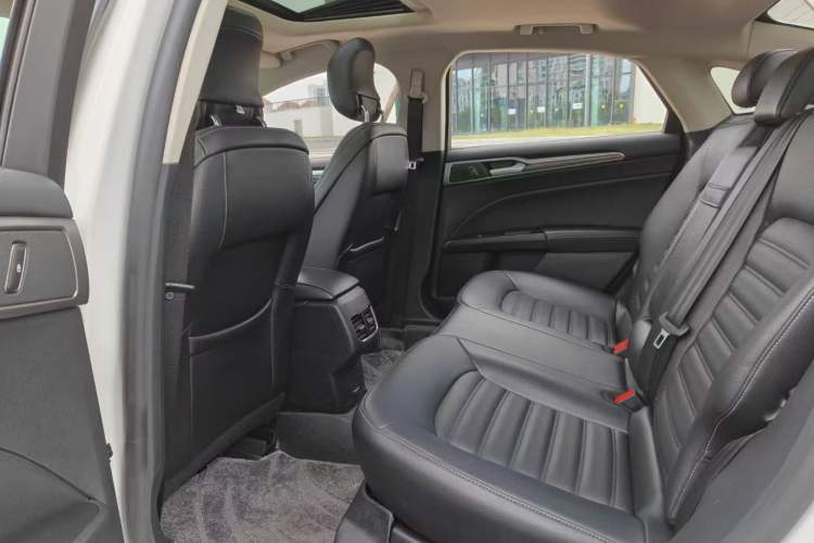 Used Ford Mondeo 2018 EcoBoost 180 Smart Control Fashion Model China V Standard