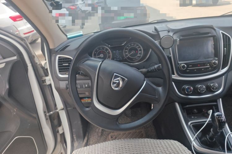 Used Baojun 560 2016 1.5T Manual Comfort Edition Steering Wheel