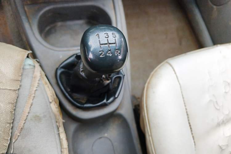 Used Wuling Hongguang 2010 1.2L Base Version China IV Standard Gear Lever