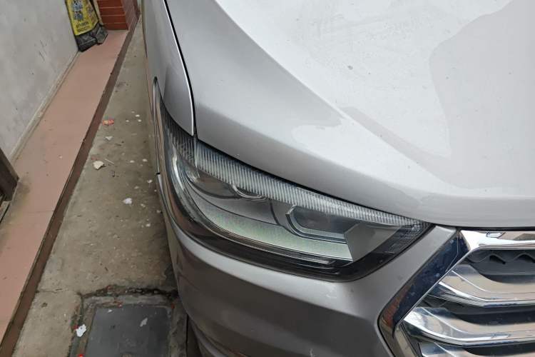 Used JAC Refine M4 2016 2.0L Manual Luxury Version