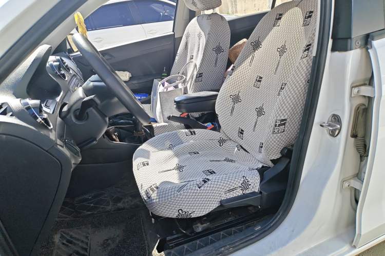 Used Volkswagen Jetta 2019 Dream Edition 1.5L Manual Fashion Version Left Front Seat