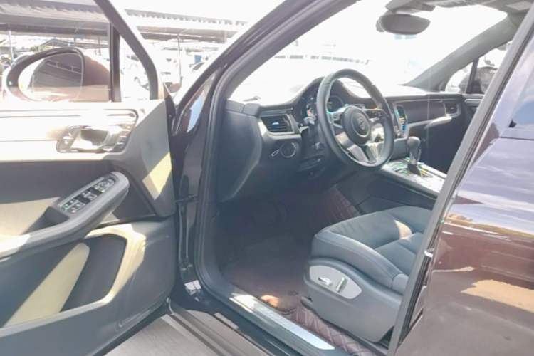 Used Porsche Macan 2017 Macan 2.0T
