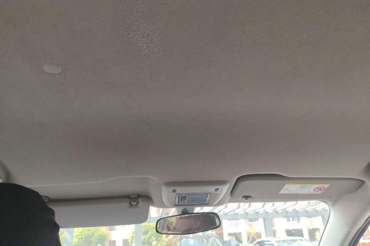 Used Chevrolet Aveo Sonic 2011 Sedan 1.4L MT SL
