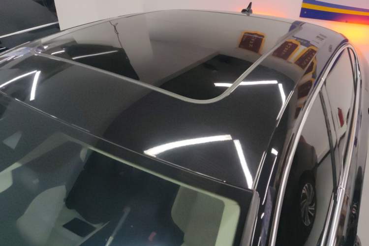 Used Volkswagen Magotan 2025 Zhongxiang Version 330TSI DSG Luxury Edition Roof