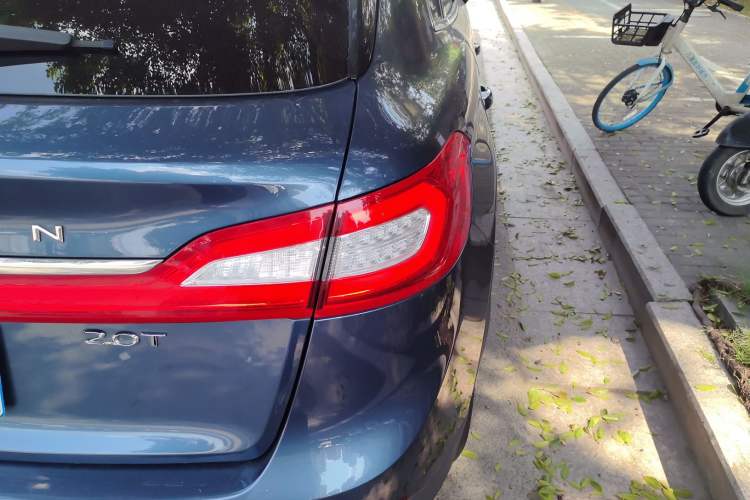 Used Lincoln MKX 2018 2.0T Two-Wheel Drive Deluxe Edition