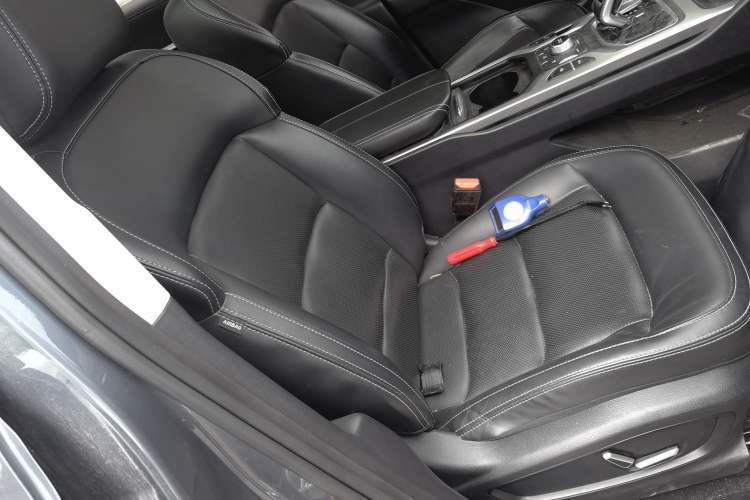 Used Geely Auto Haoyue 2020 1.8TD DCT Flagship 5-Seater Right Front Seat