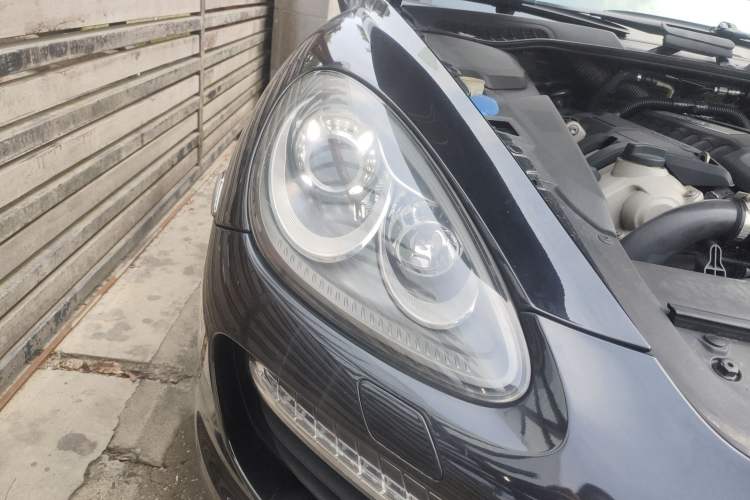 Used Porsche Cayenne 2011 Cayenne Turbo 4.8T