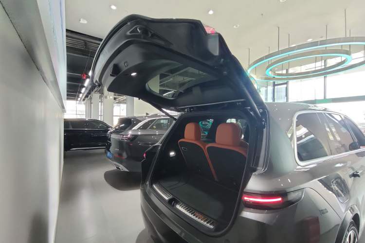 Used Li Auto L9 2022 Max model