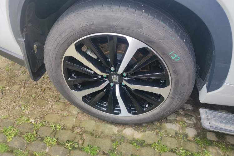 Used Toyota Crown Kluger 2021 2.5L HEV Four-Wheel Drive Premium Edition Right Rear Wheel Hub