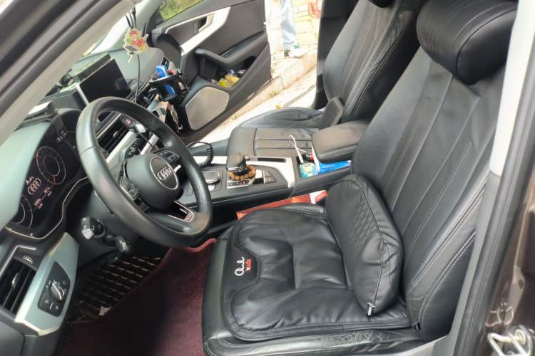 Used Audi A4L 2018 30th Anniversary Edition 40 TFSI Fashion Model Left Front Seat