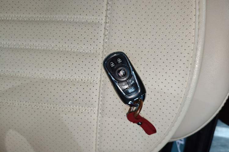 Used Buick GL8 2021 Avenir Aivia 7-Seater Luxury Edition
