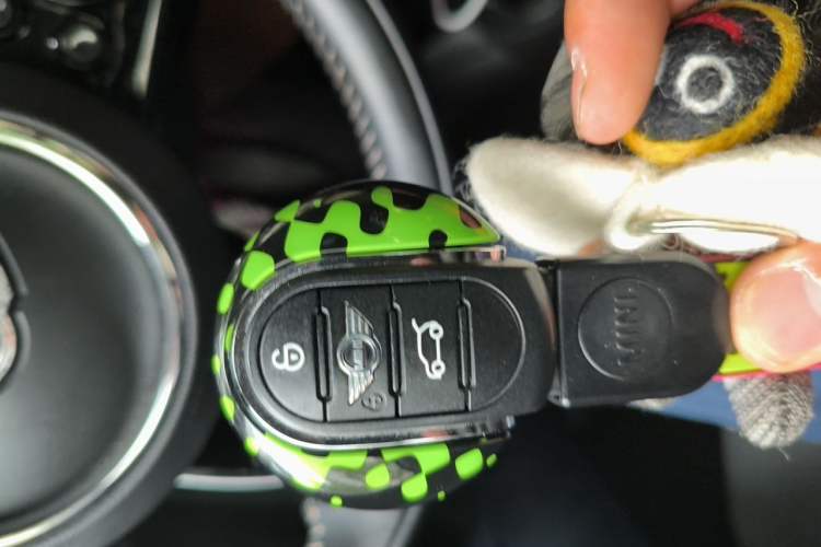 Used MINI 2016 1.5T COOPER SEVEN Five-Door Edition