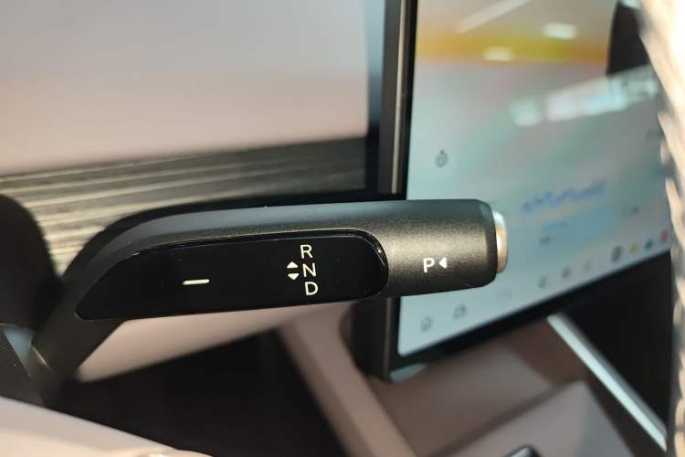 Used ONVO L60 2024 85 kWh Rear-Drive Version
