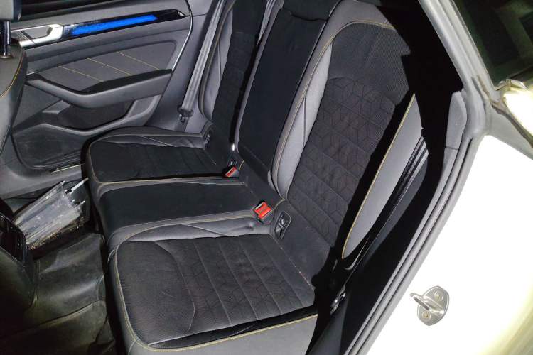 Used Volkswagen FAW-Volkswagen CC 2023 380TSI Striking Edition