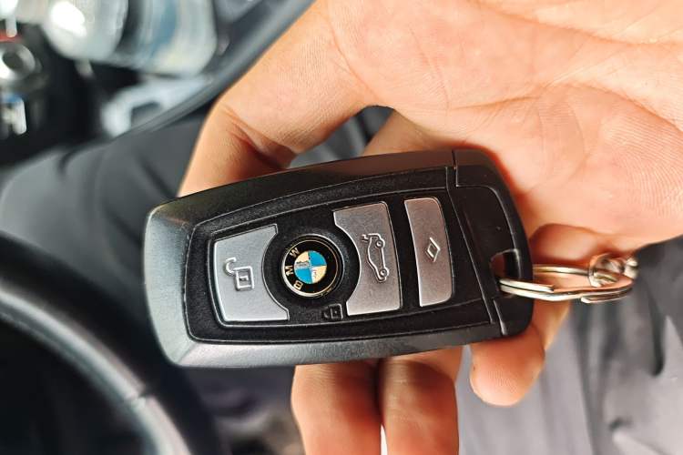 Used BMW 5 Series 2017 520Li Elegant Edition
