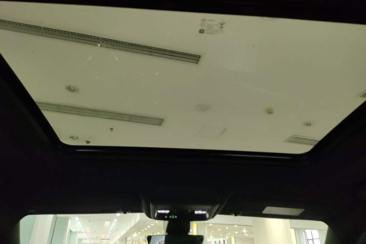 Used Cadillac XT6 2022 2.0T Six-Seater Four-Wheel-Drive Luxury Standard Edition