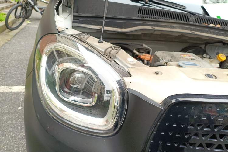 Used Leapmotor T03 2020 400 Lite Edition Right Front Headlight