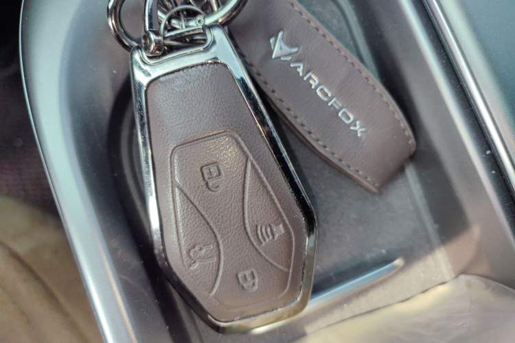 Used ARCFOX Alpha T5 2025 520 PRO