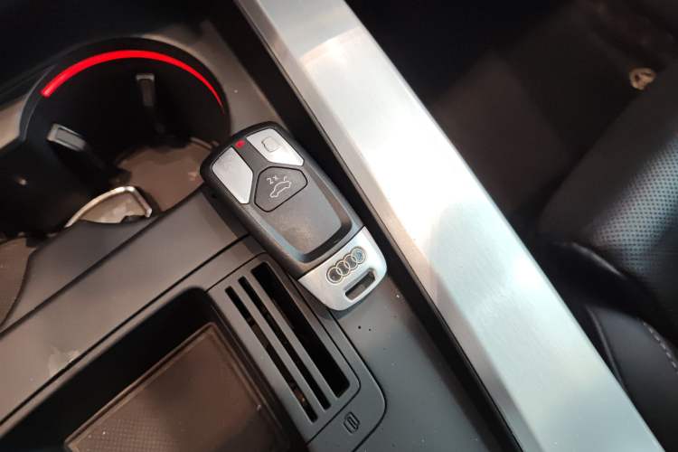 Used Audi A4L 2020 40 TFSI Fashion Dynamic Model Vehicle Key