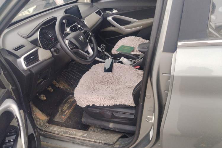 Used Baojun 510 2019 1.5L Manual Enjoyment Model 77kW China VI Emission Standard