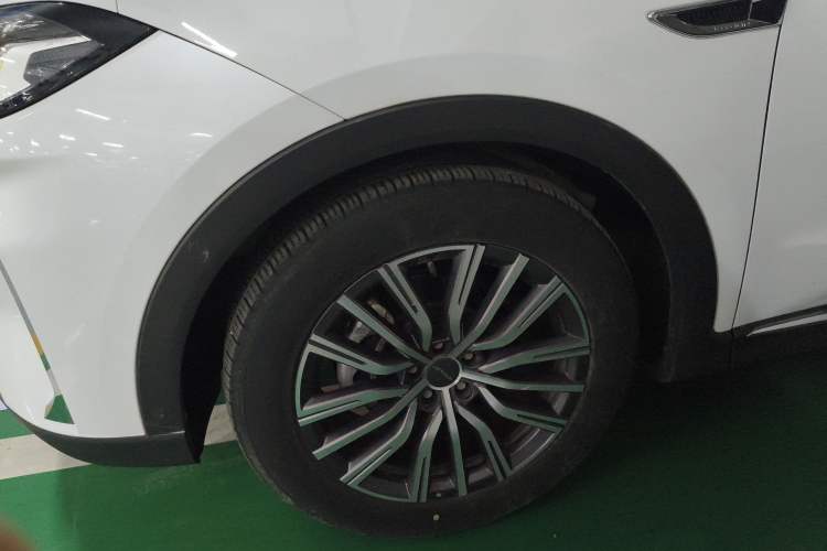 Used JETOUR X70 PLUS 2023 1.5T DCT Ziqiang PRO 7-Seater Left Front Wheel Hub